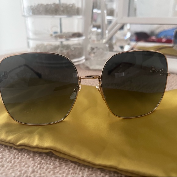 Gucci Sunglasses - Picture 4 of 6